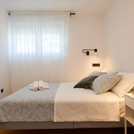 Miro - Center Of Trogir